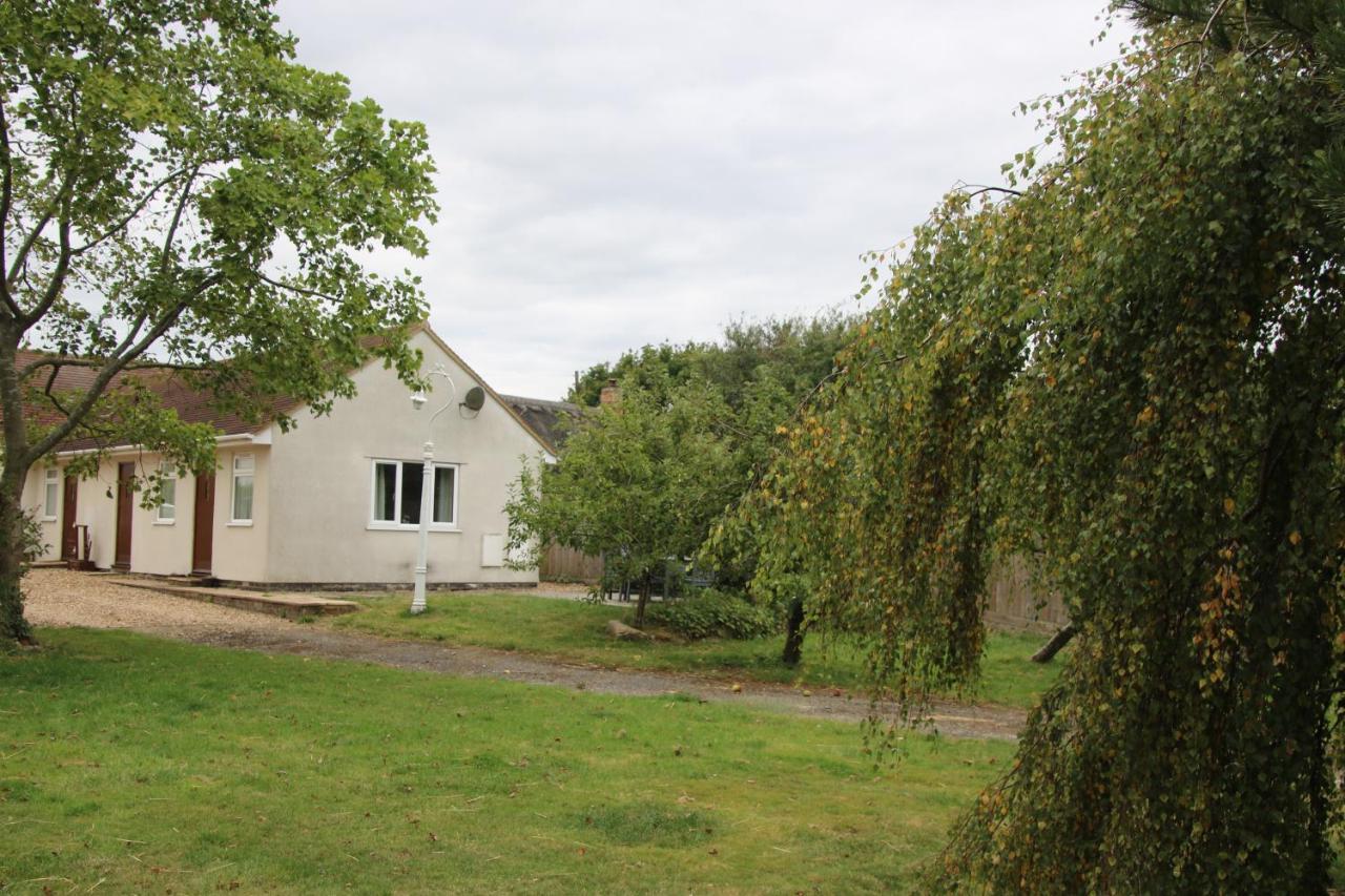 The Stables B&B @ Pear Tree Cottage Winslow Esterno foto
